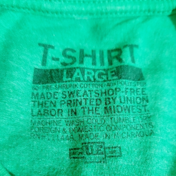 Irish Drinking Team T-shirt Unisex Size LARGE Green St. Patricks Day Funny Party - Picture 8 of 8